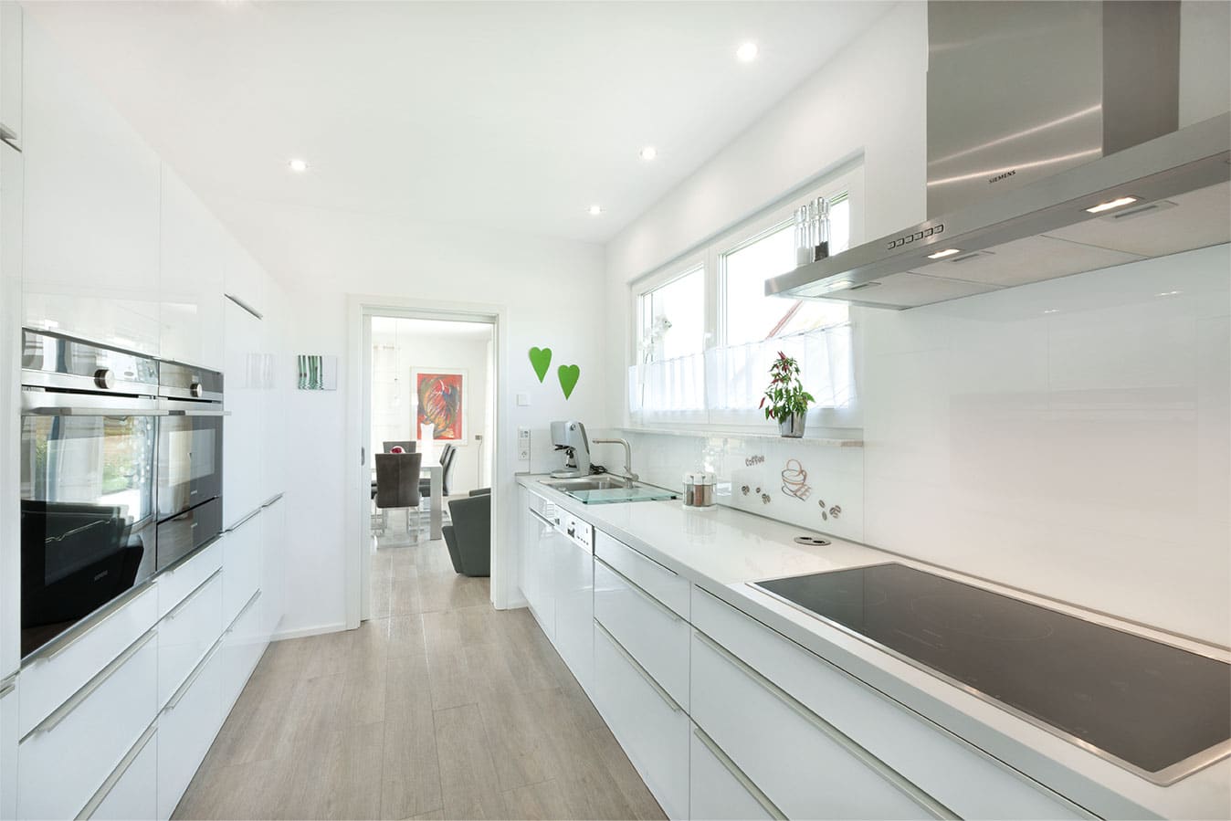 Bungalow-mit-abgetrennter-kueche