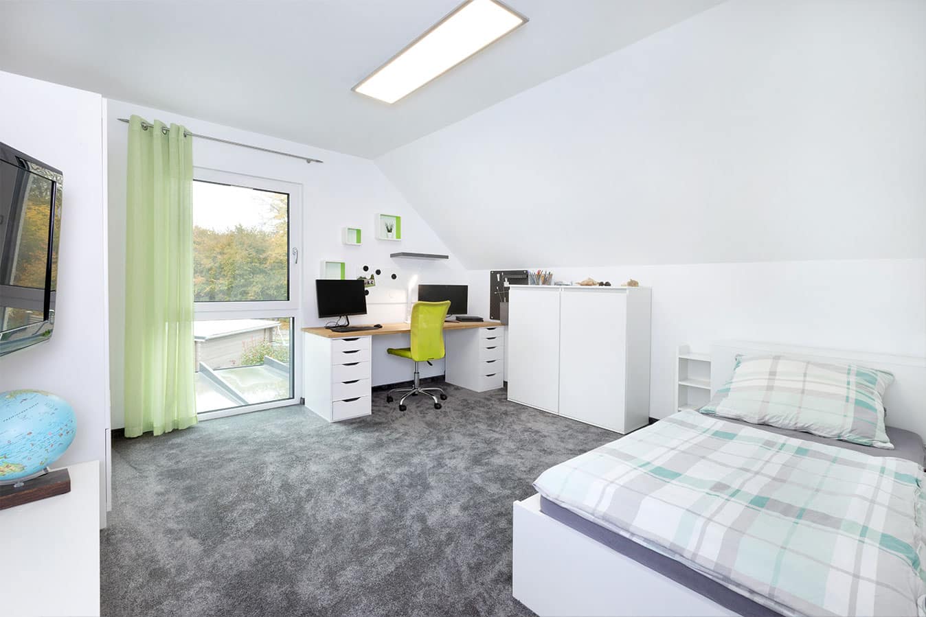Einfamilienhaus-mit-doppelgarage-buero-und-gaestezimmer-mit-teppichboden