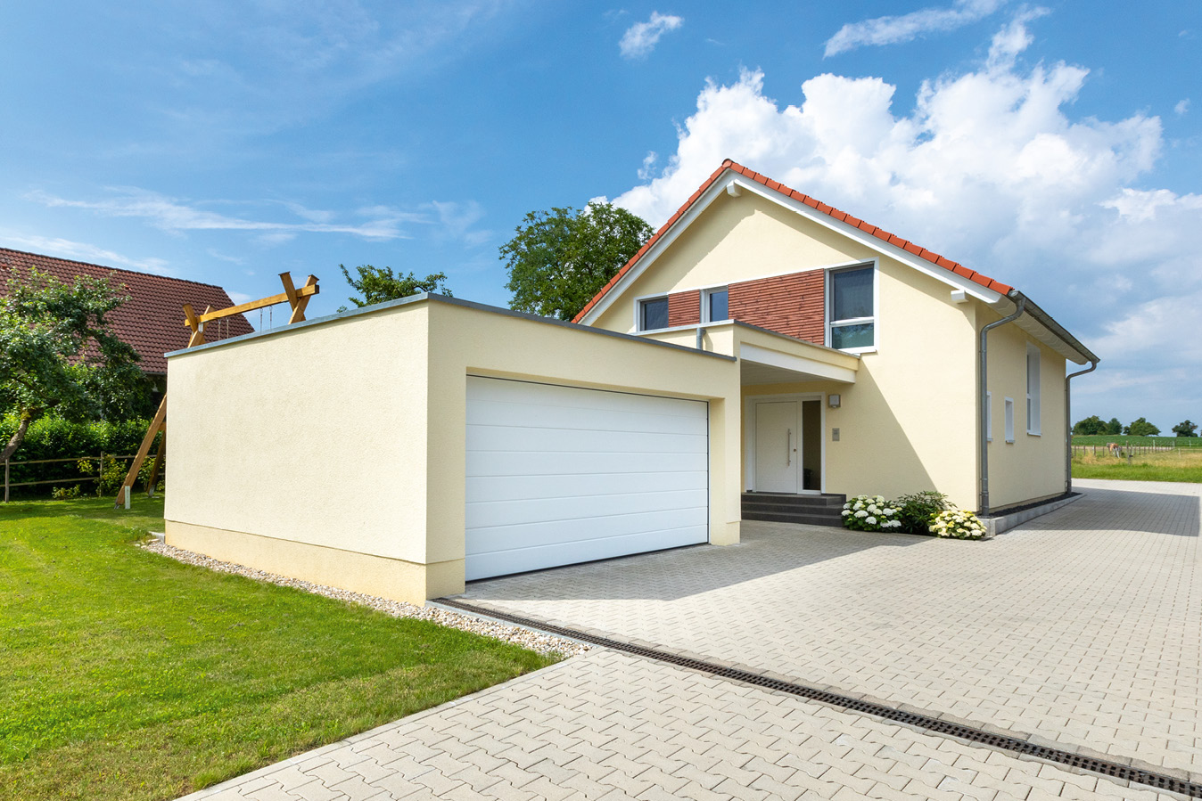 Charmantes Einfamilienhaus mit ländlichem Flair - Aussen 01